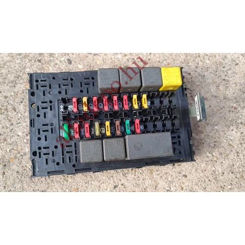 Alfa Romeo GTV 916 Spider gyári bontott biztosíték tábla 