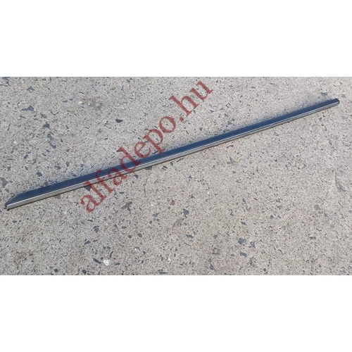 Alfa Romeo Mito bal ajtó vízlehúzó díszléc diszcsík króm 