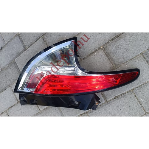 Lancia Ypsilon 846 bal hátsó LED lámpa gyári bontott 