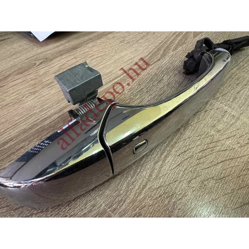 Jeep Grand Cherokee Wk2 gyári jobb króm kilincs 