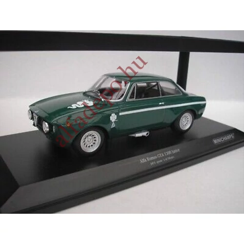 Alfa Romeo GTA 1300 JUNIOR 1971 Zöld LIMITÁLT széria 1:18 fém ÚJ Minichamps Modellautó
