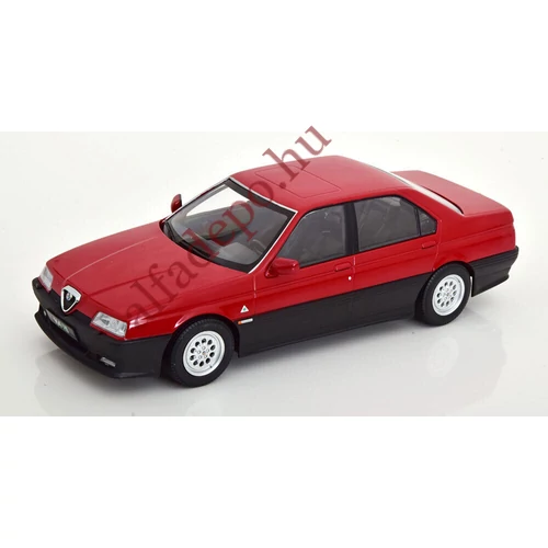 Alfa Romeo 164 Q4 3.0 24v fém 1:18 Triple 9 Piros modellautó új Dobozos