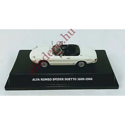 Alfa Romeo Spider Duetto 1600 1966 fehér 1:43 vitrines dobozos új Maxi Car Modellautó