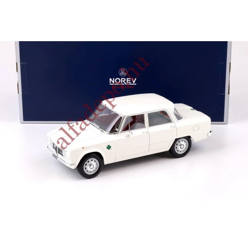 Alfa Romeo Giulia TI Super 1:18 új Dobozos Modellautó