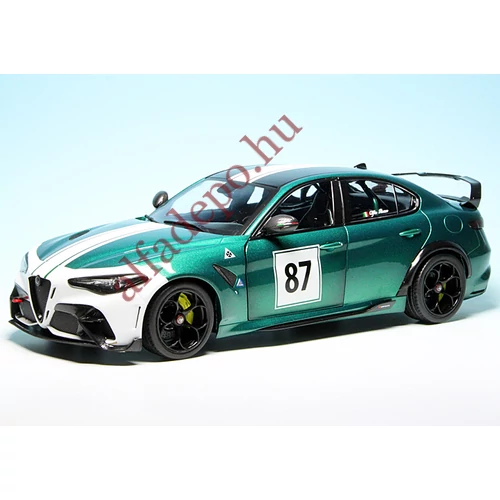 ALFA ROMEO GIULIA GTAm N 87 NURBURGRING 2021 1:18 Solido fém nyitható Modellautó