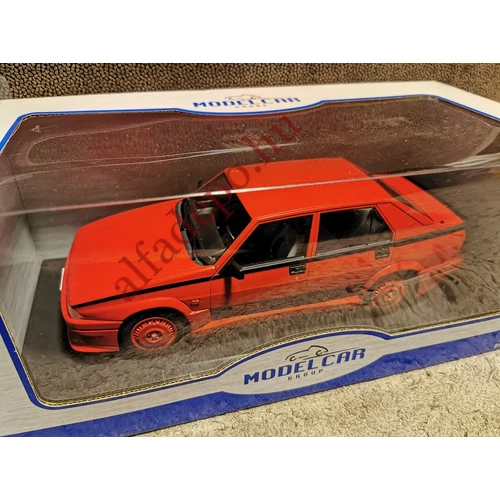 Alfa Romeo 75 Turbo Evoluzione Piros 1:18 MCG Fém új Modellautó