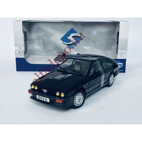 Alfa Romeo GTV GTV6 1:18 modellautó Solido Fekete 